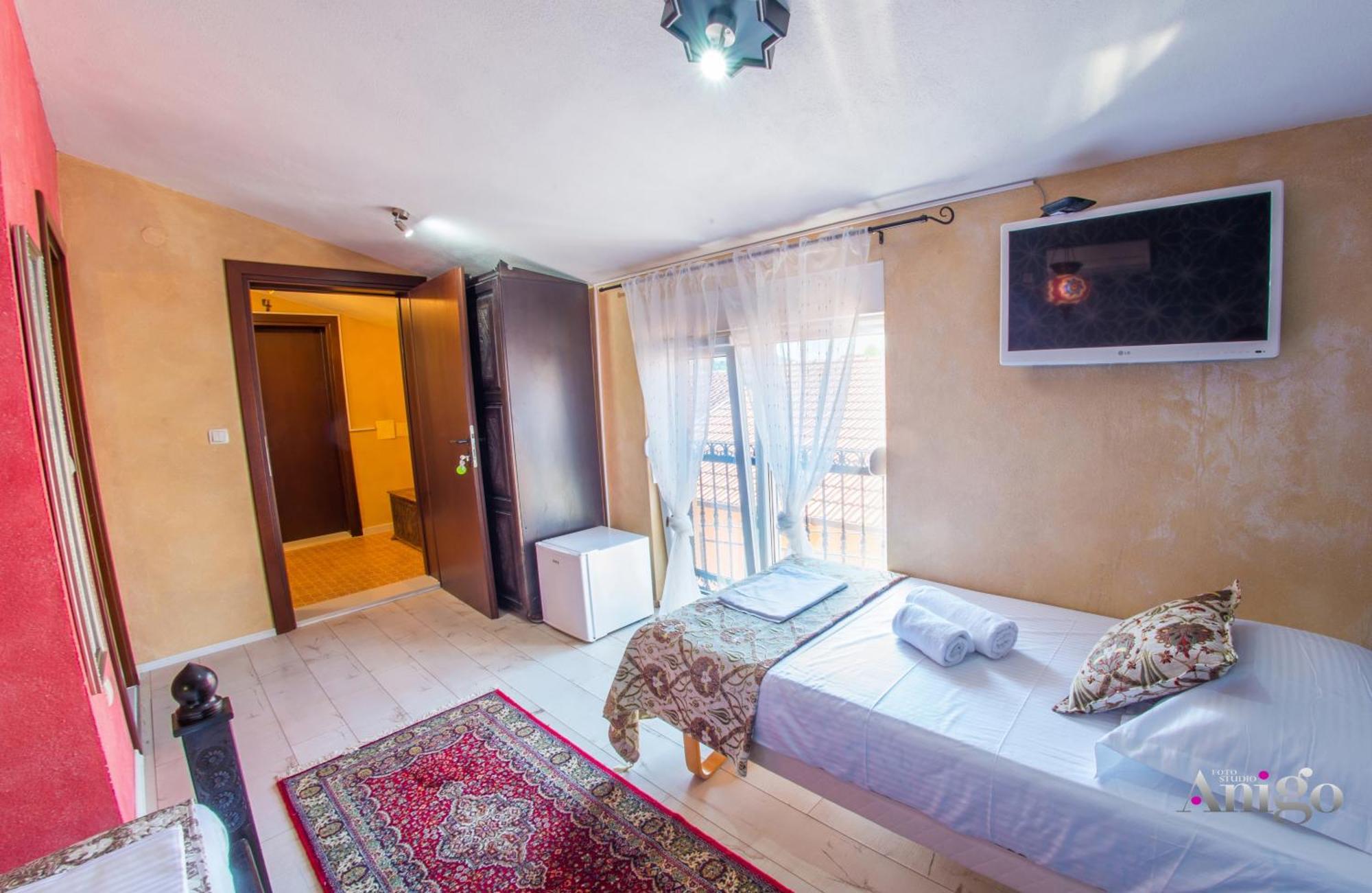 Apartments And Rooms Villa Sulejman Mostar Exterior foto